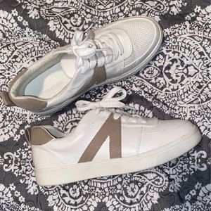 Maurices Shelby sneakers